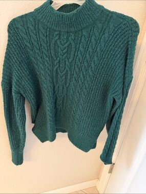 Abercrombie & Fitch Green Cable-Knit Mock Neck Sweater